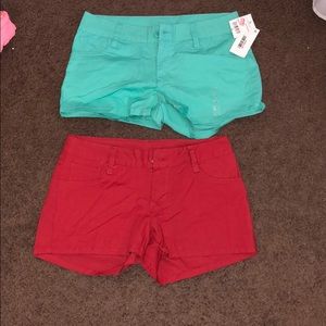 2 pairs of Shorts (bundle) size:3